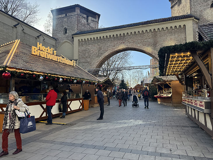 Christkindlmarkt am Sendlinger Tor (©Foto: Martin Schmitz)